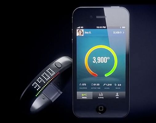 Le bracelet Nike+ Fuelband et son application dédiée.
